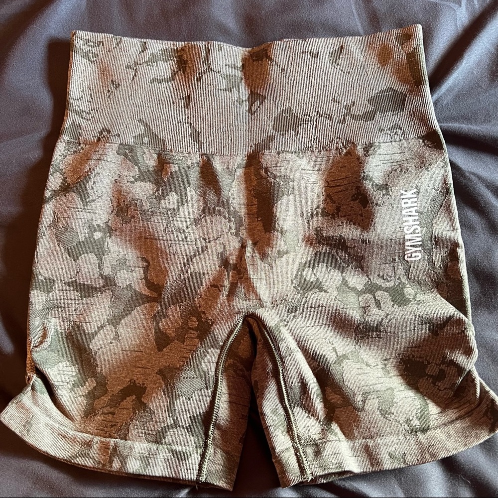 Gymshark Camo Seamless Shorts